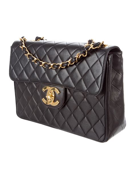 Chanel Vintage Jumbo 